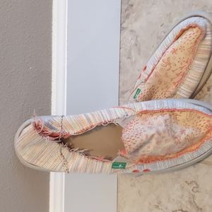 Sanuk Donna Women's Slip On Shoes Size 9